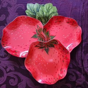 Stotter Settings Vintage strawberry serving dish